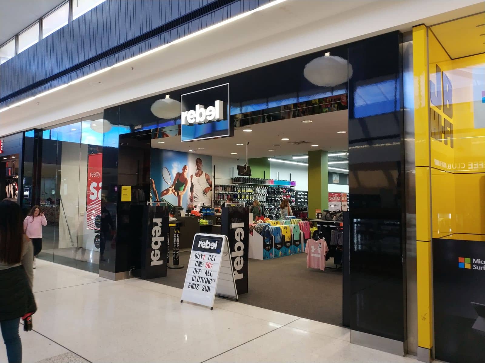 Westfield Airport West Shopping Centre Melbourne, Store Trading Hours